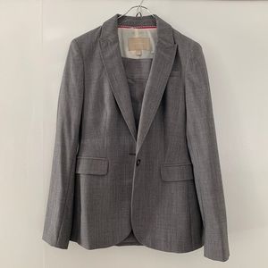 Banana Republic suit
